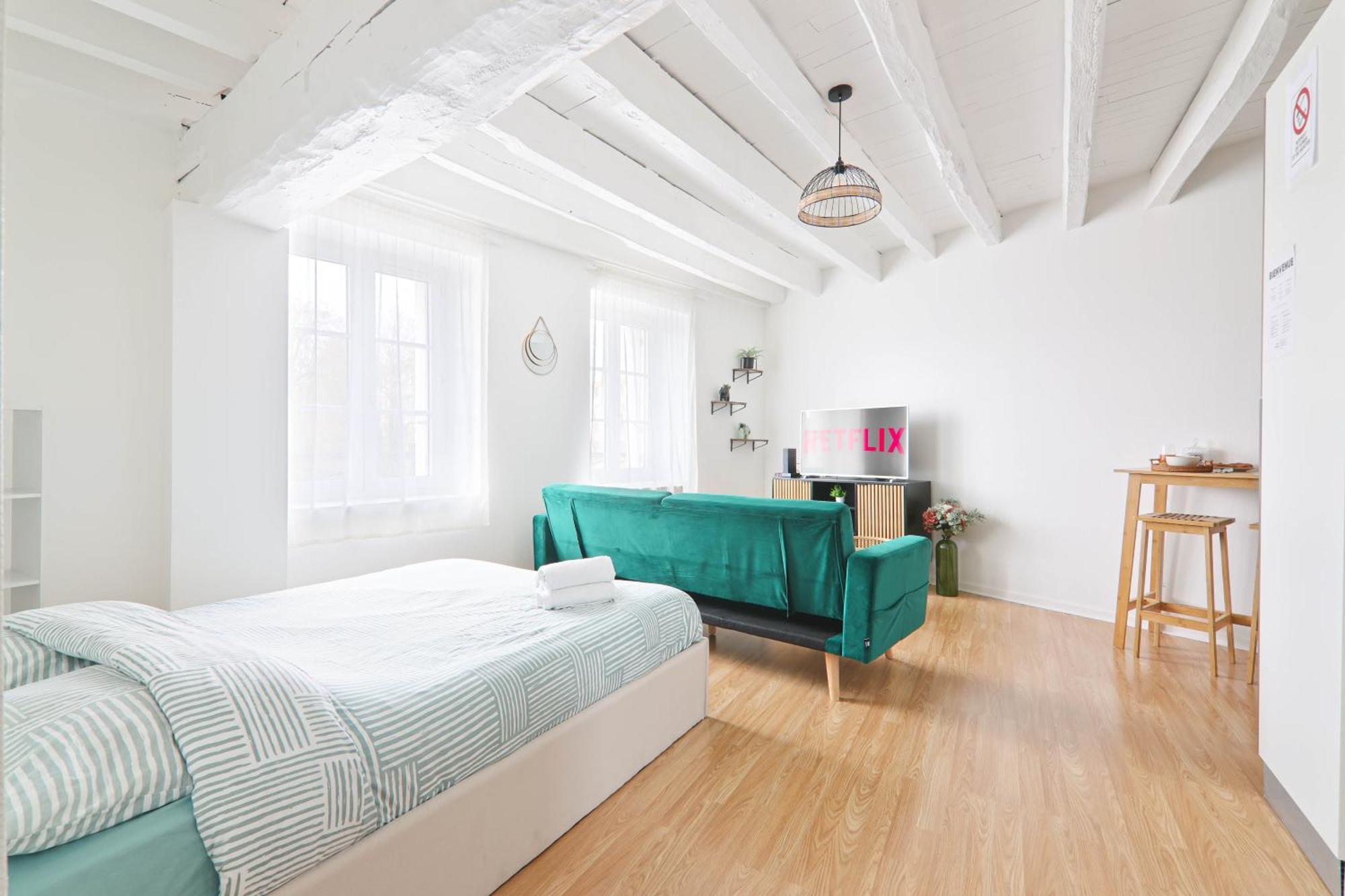 Studio Chaleureux A Etampes, France מראה חיצוני תמונה